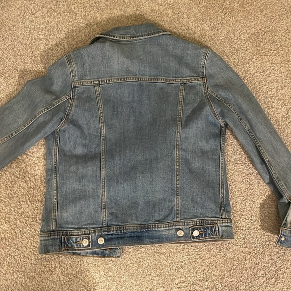 Old navy jean jacket like new size small - Picture 4 of 4